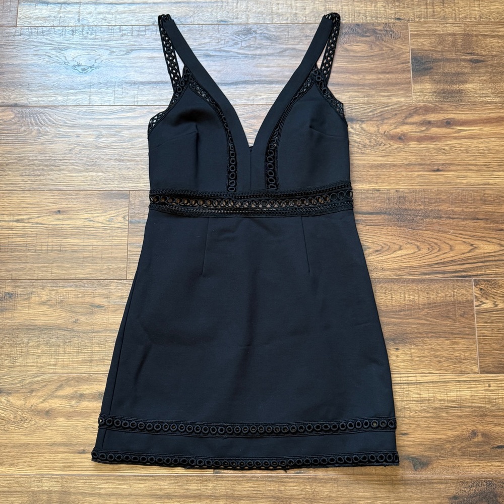 Free People Women’s Iris Black Crochet Inset Sleeveless V Neck Mini Dress Size 6